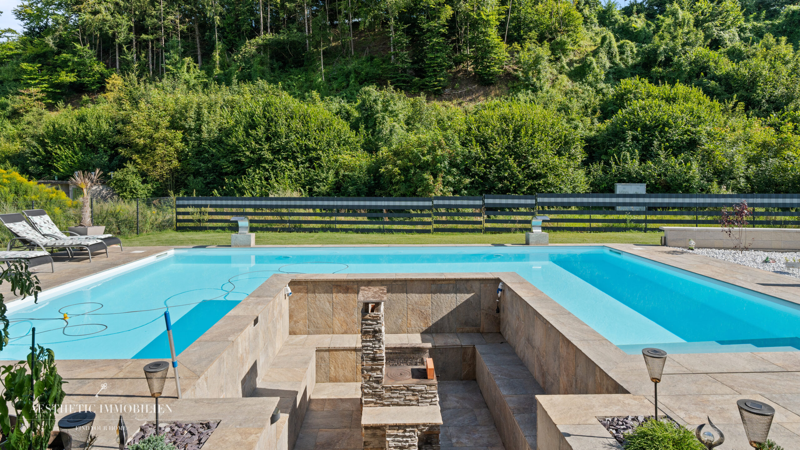 STADL-PAURA - Exklusive moderne Villa in ruhiger und grüner Lage