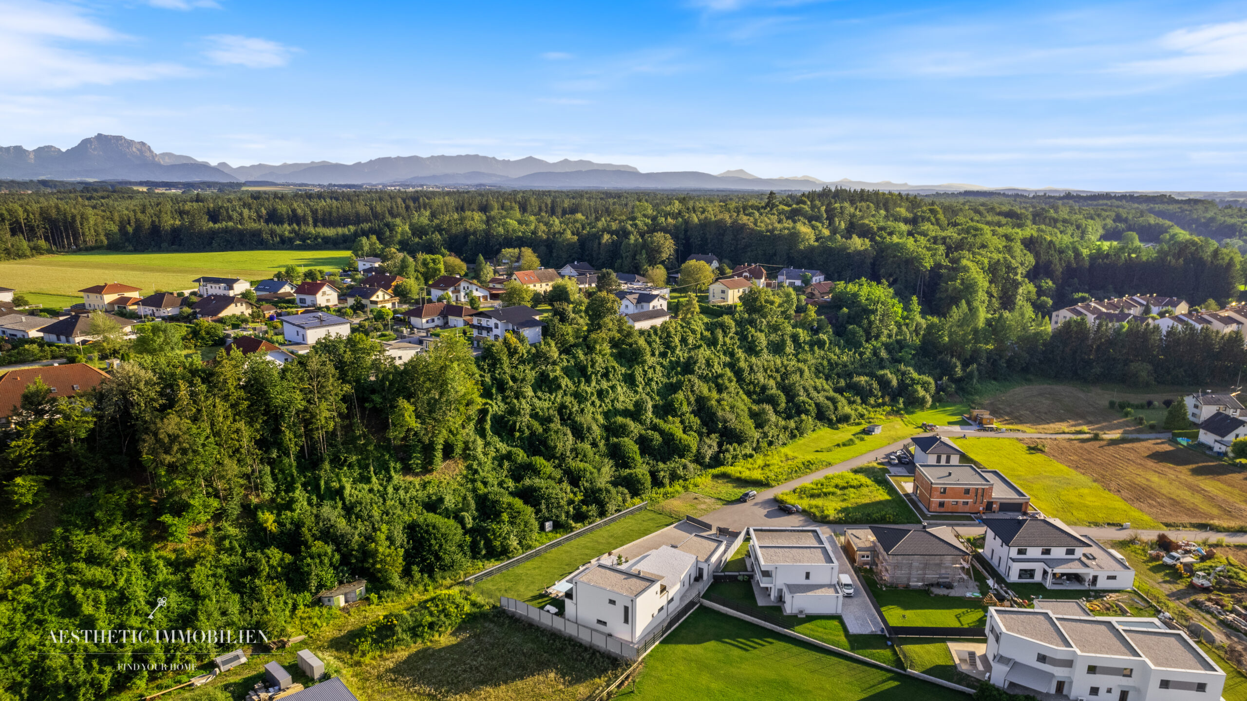 STADL-PAURA - Exklusive moderne Villa in ruhiger und grüner Lage