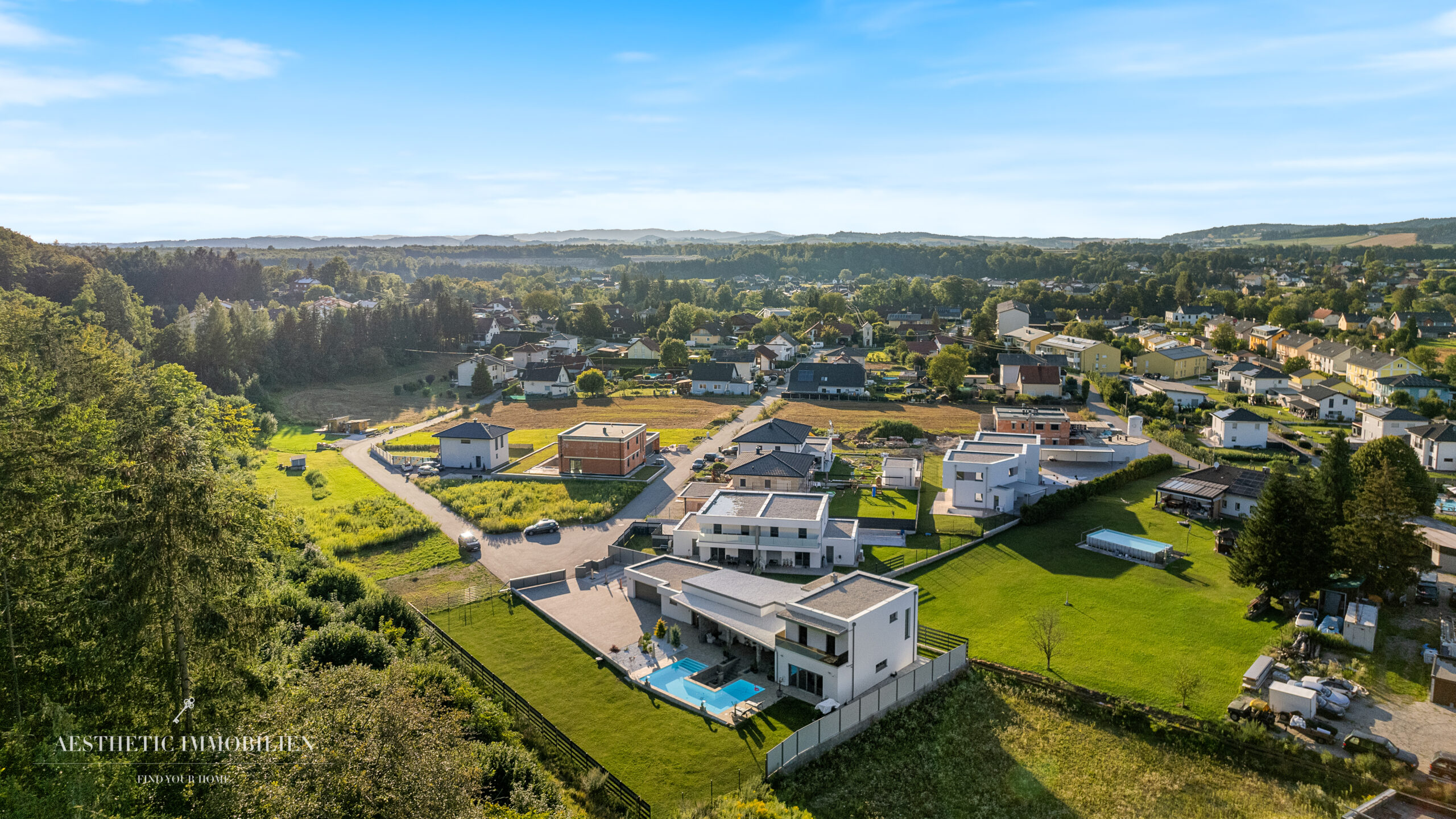 STADL-PAURA - Exklusive moderne Villa in ruhiger und grüner Lage